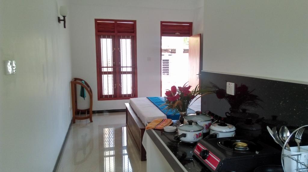 Hasaranga Holiday House Hikkaduwa Εξωτερικό φωτογραφία