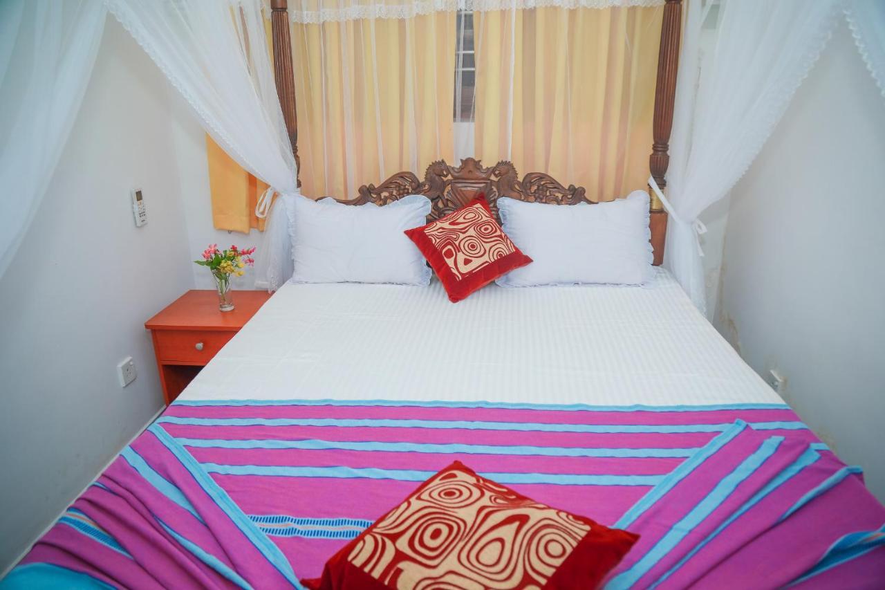 Hasaranga Holiday House Hikkaduwa Εξωτερικό φωτογραφία
