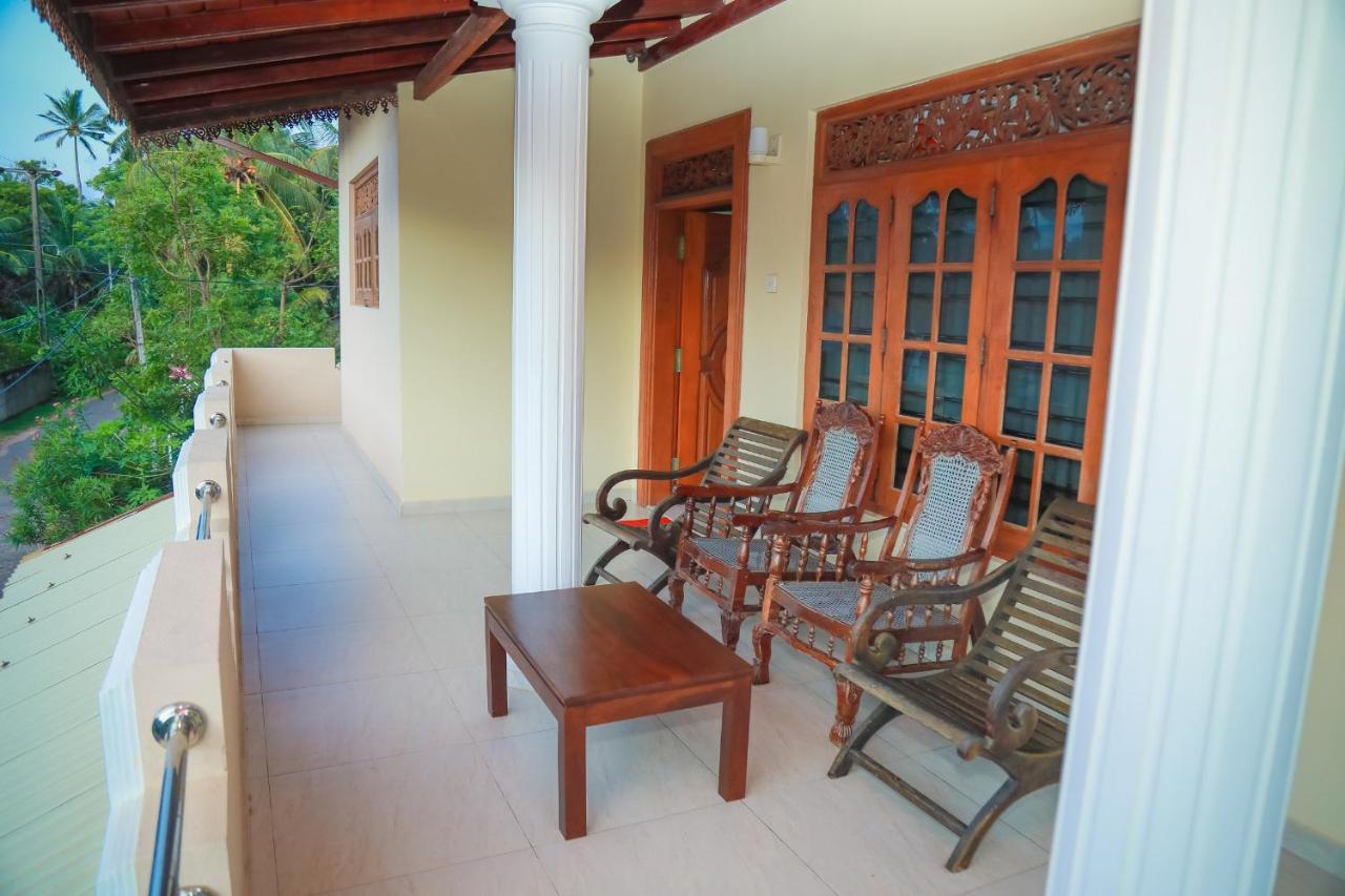 Hasaranga Holiday House Hikkaduwa Εξωτερικό φωτογραφία