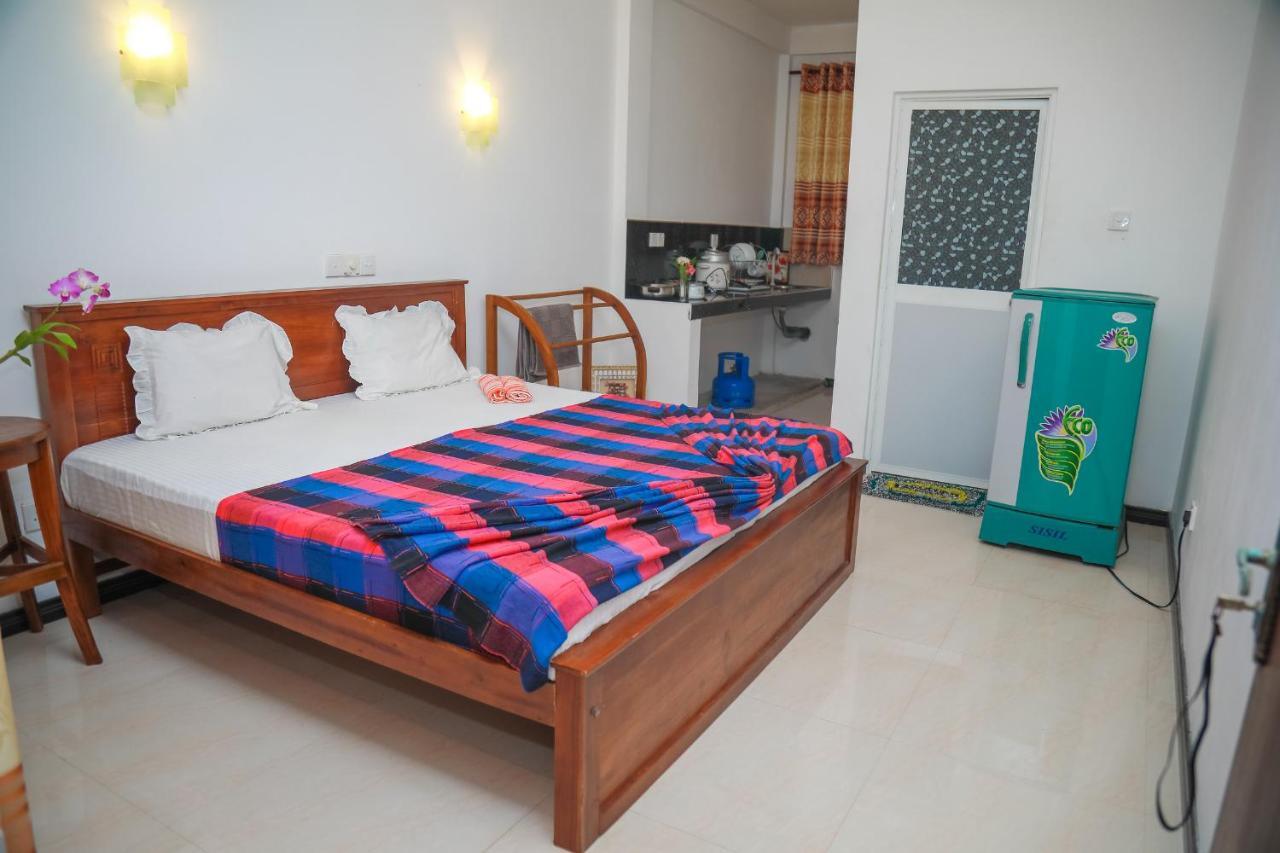 Hasaranga Holiday House Hikkaduwa Εξωτερικό φωτογραφία