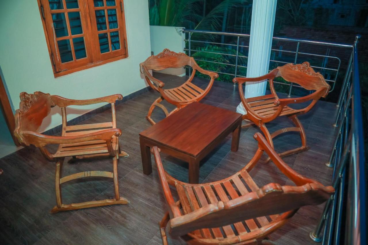 Hasaranga Holiday House Hikkaduwa Εξωτερικό φωτογραφία