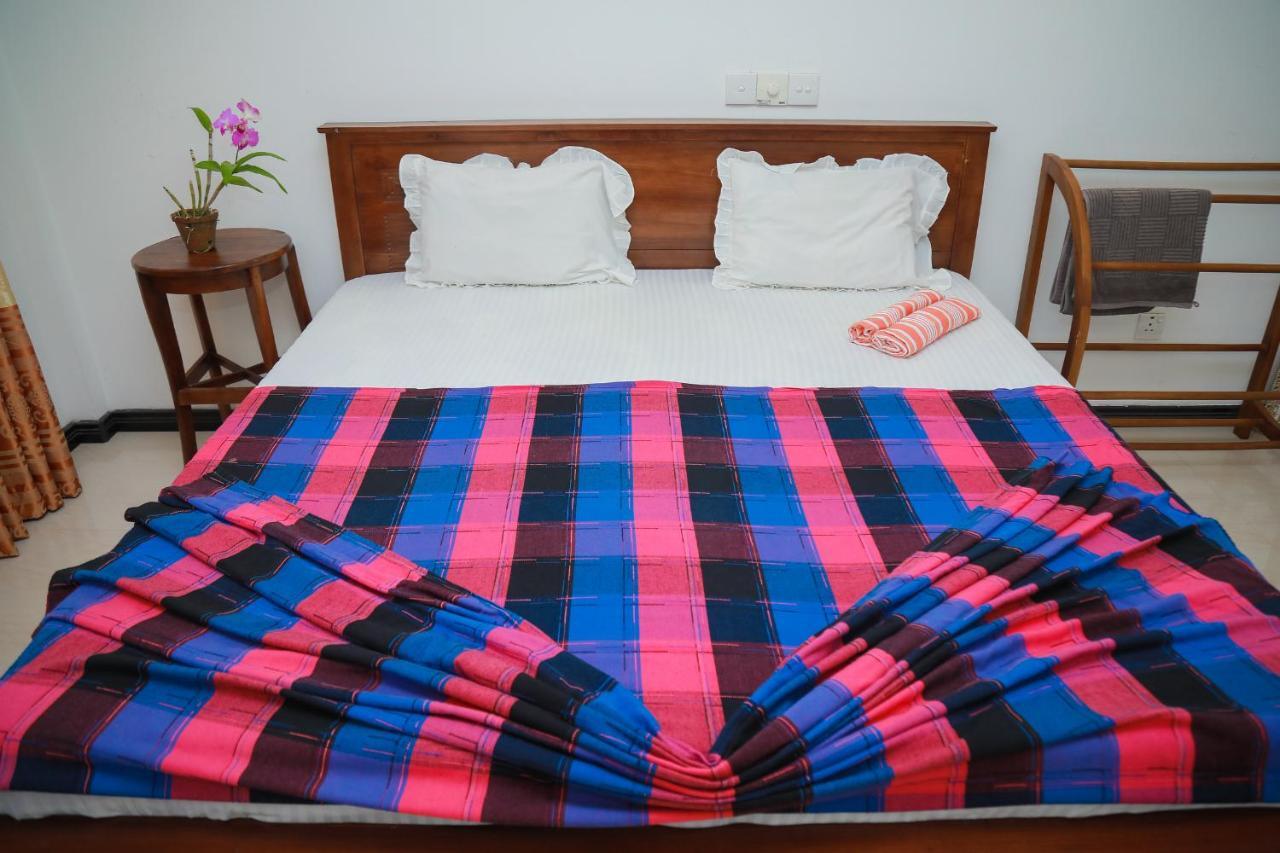 Hasaranga Holiday House Hikkaduwa Εξωτερικό φωτογραφία